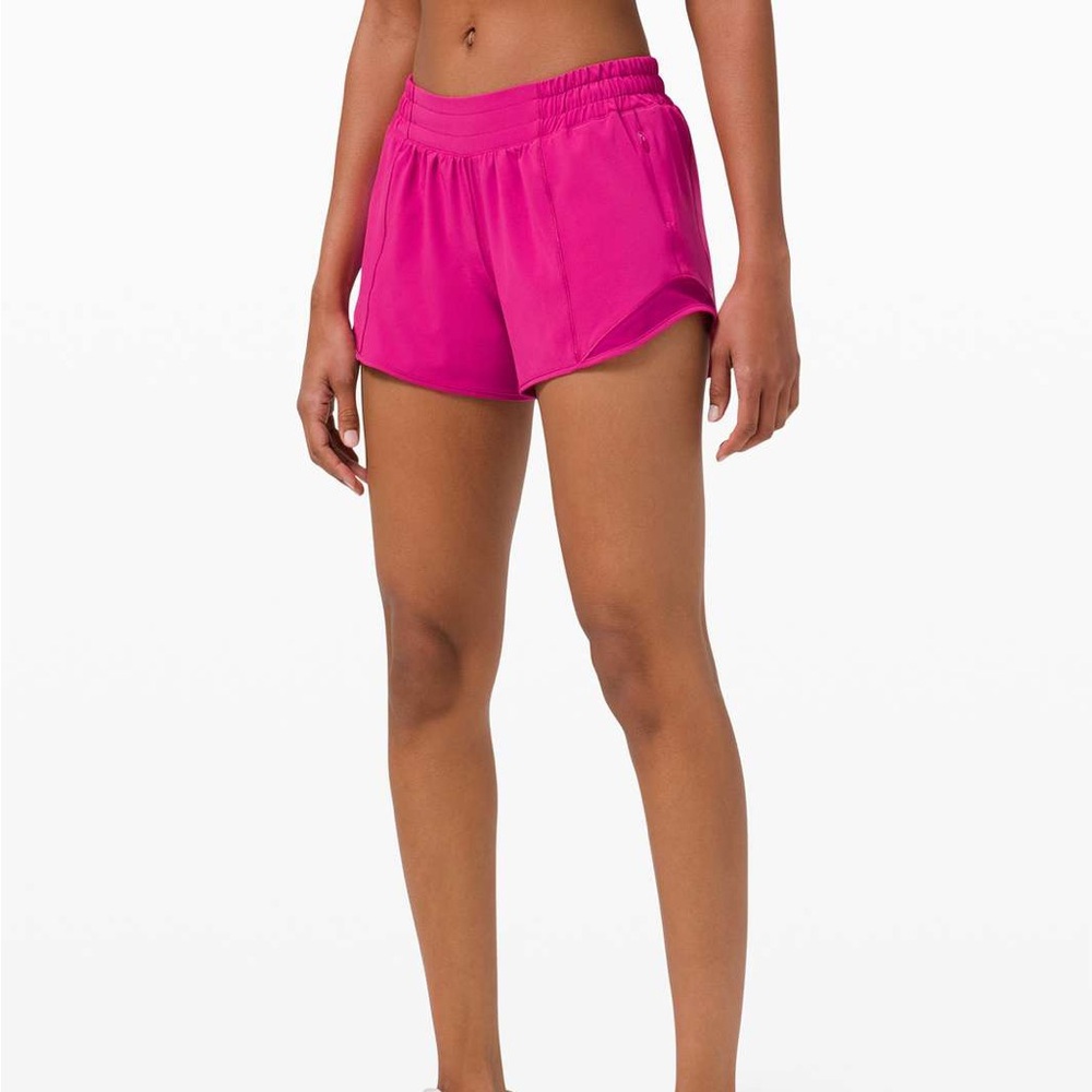 Lululemon Hotty Hot Short II *Long 4" Ripened Raspberry Size 6